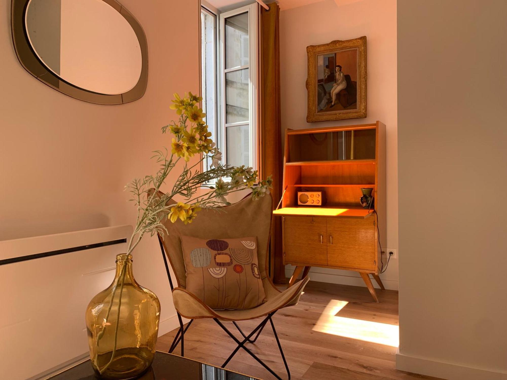Escapade Vintage Avec Terrasse En Centre Historique Apartment Ла Рошел Екстериор снимка