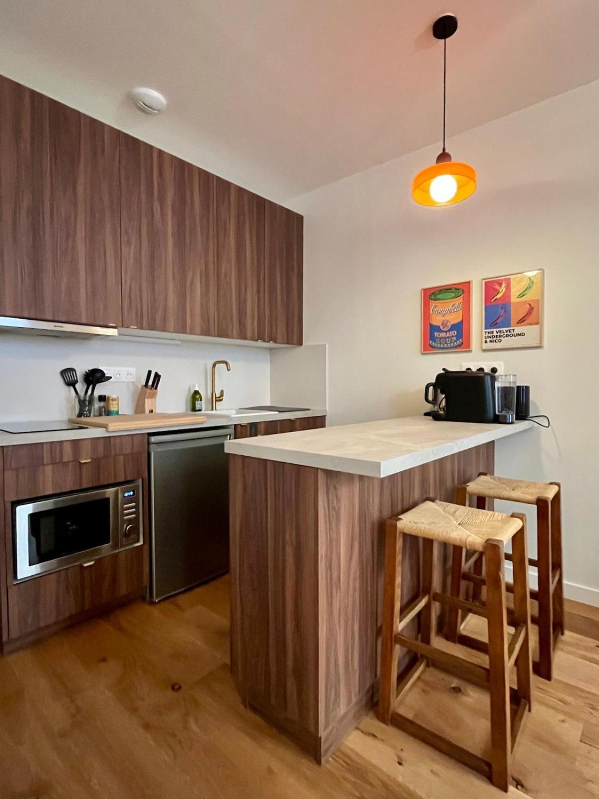 Escapade Vintage Avec Terrasse En Centre Historique Apartment Ла Рошел Екстериор снимка