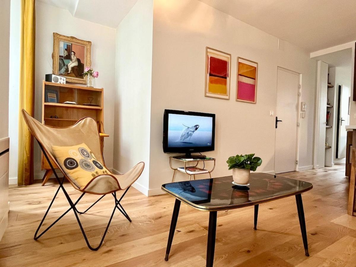Escapade Vintage Avec Terrasse En Centre Historique Apartment Ла Рошел Екстериор снимка